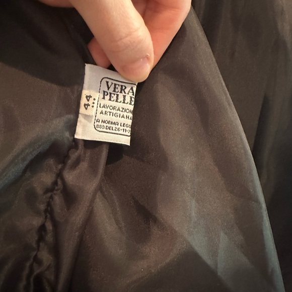 Italian Black Leather Jacket - Picture 4 of 6